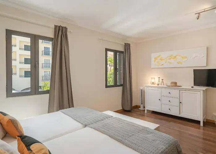Apartamento Na Praca By An Island Apart